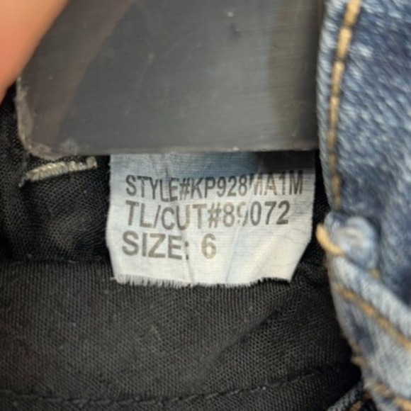 Kut from the Kloth Button Flap Pocket Jeans Sz 6 Dark Wash Grunge Embroidered - Picture 4 of 10